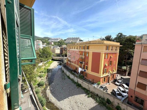 appartamento in vendita a Genova in zona Palmaro / Pra'