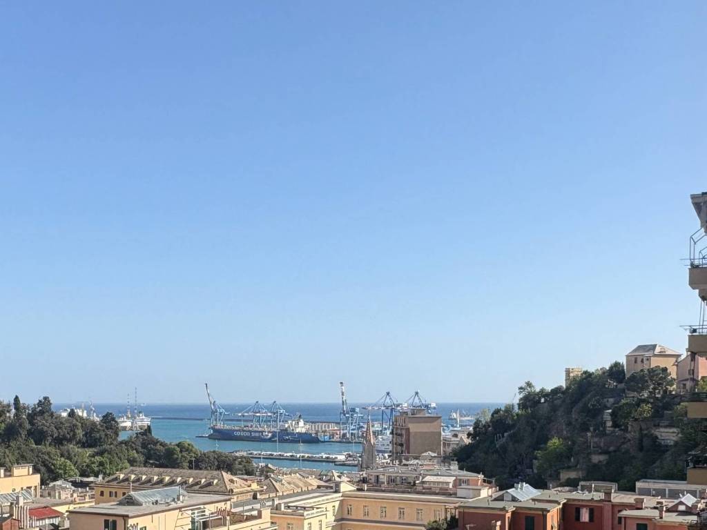 appartamento in vendita a Genova