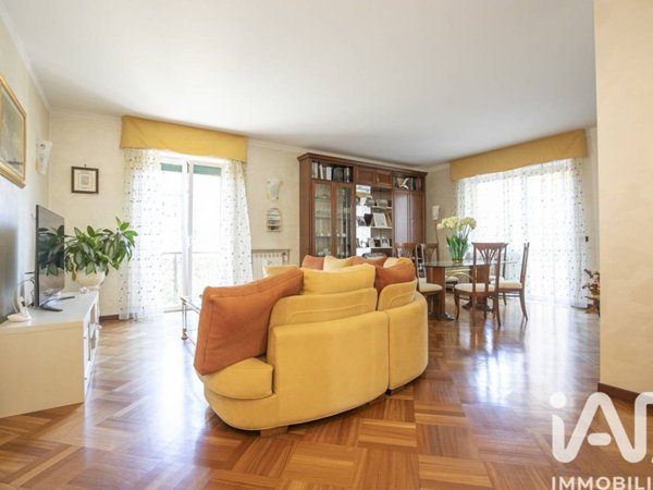 appartamento in vendita a Genova in zona Sampierdarena