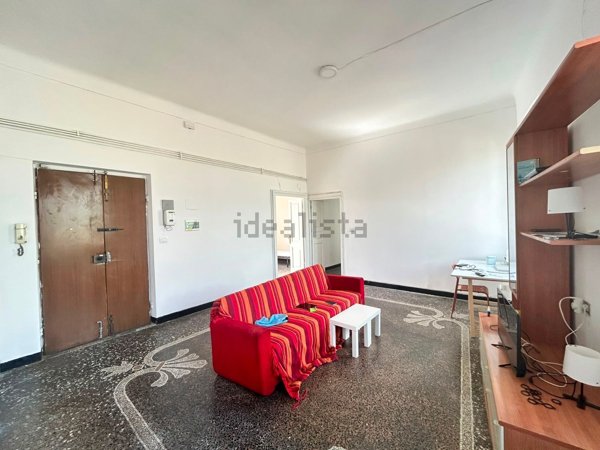 appartamento in vendita a Genova in zona Sampierdarena