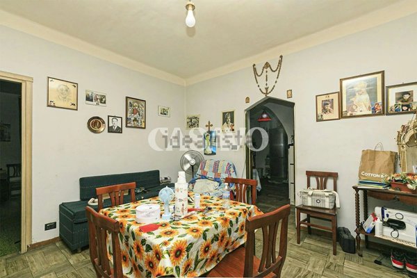 appartamento in vendita a Genova in zona Bolzaneto