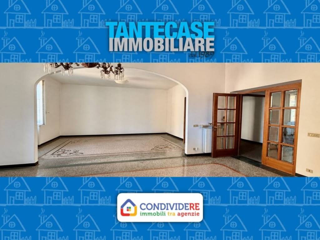 appartamento in vendita a Genova in zona Foce