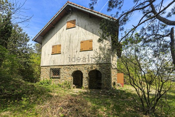 casa indipendente in vendita a Genova in zona Pontedecimo