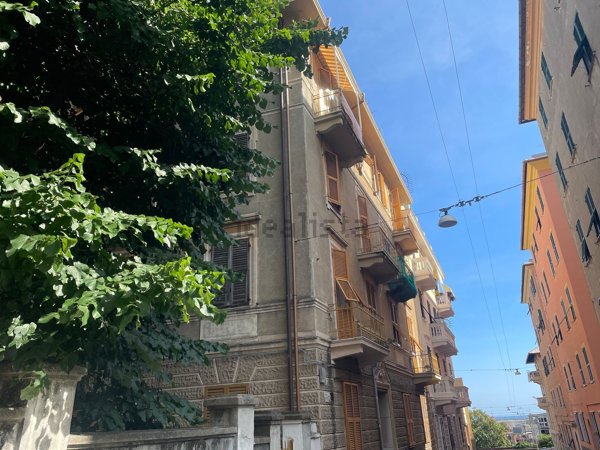 appartamento in vendita a Genova in zona Multedo