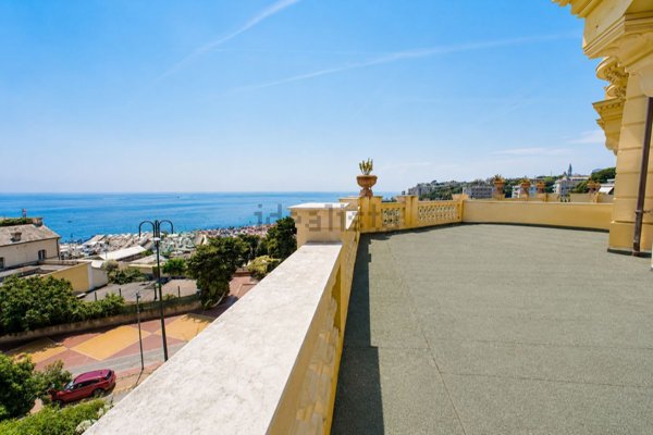 appartamento in vendita a Genova in zona Albaro
