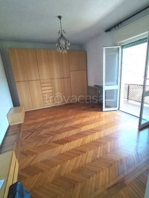 appartamento in vendita a Genova in zona Rivarolo