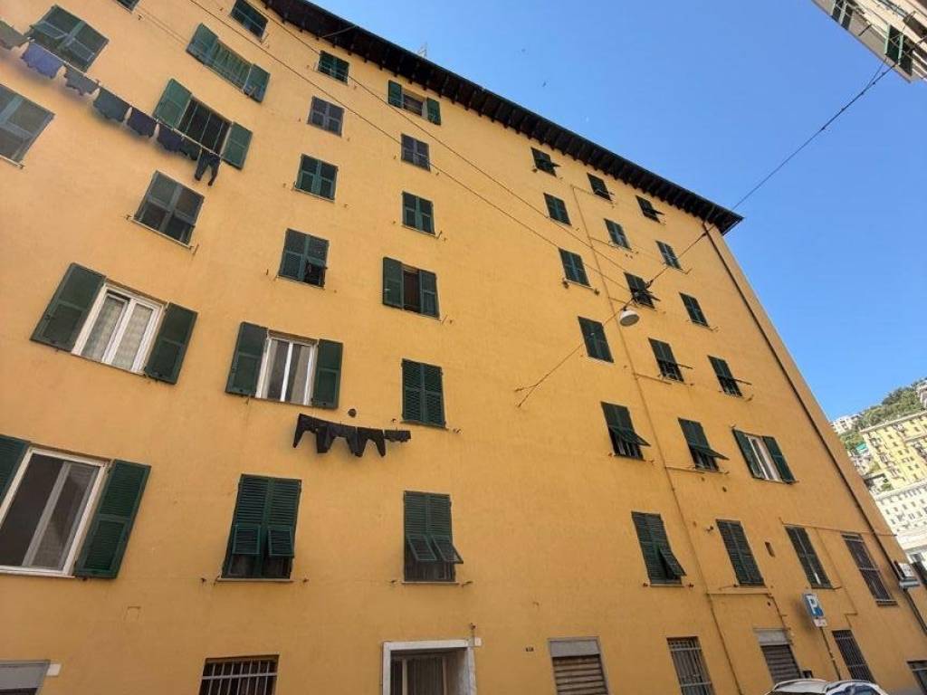 appartamento in vendita a Genova in zona Marassi