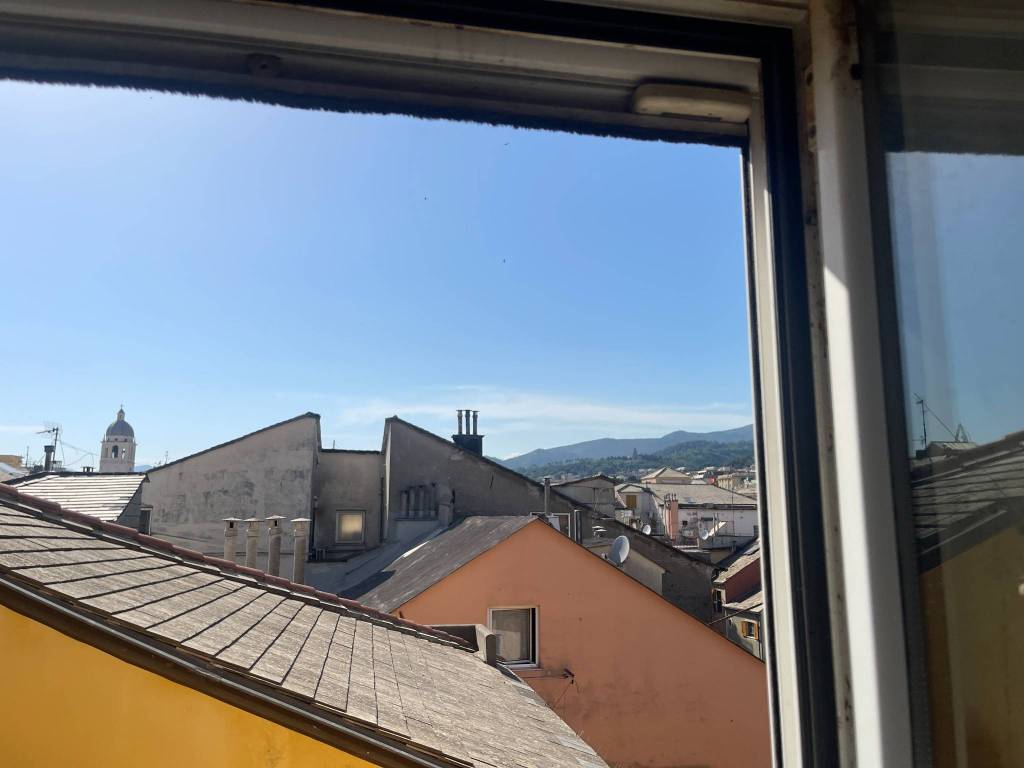 appartamento in vendita a Genova in zona Sestri Ponente