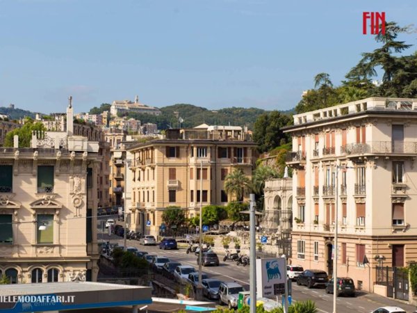 appartamento in vendita a Genova in zona Albaro