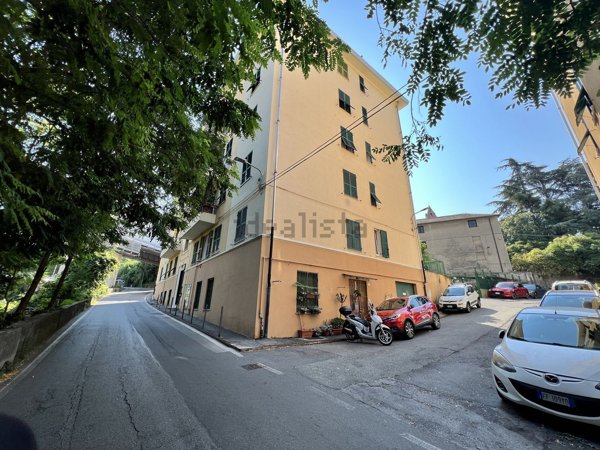appartamento in vendita a Genova in zona Palmaro / Pra'
