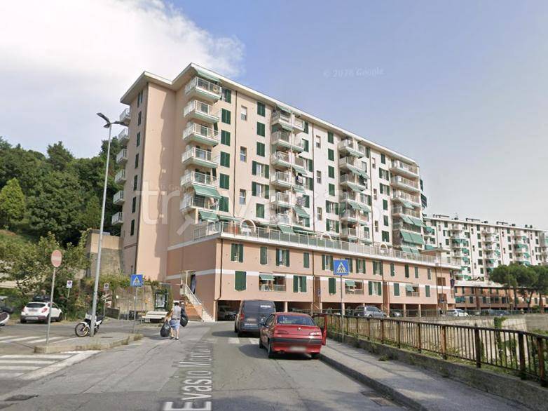 appartamento in vendita a Genova in zona Palmaro / Pra'