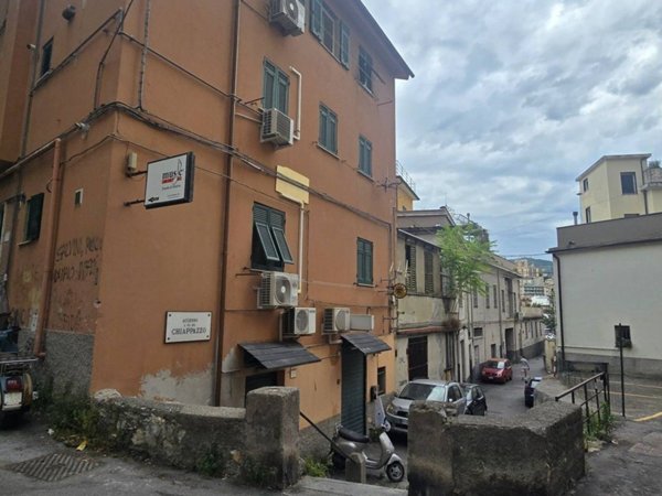 appartamento in vendita a Genova in zona Marassi
