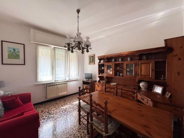 appartamento in vendita a Genova in zona Sestri Ponente