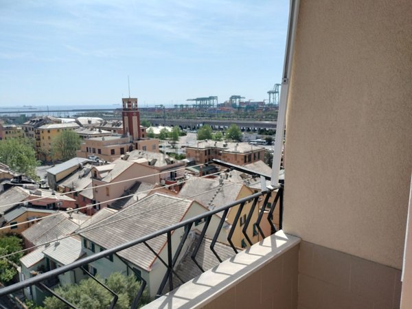 appartamento in vendita a Genova in zona Palmaro / Pra'