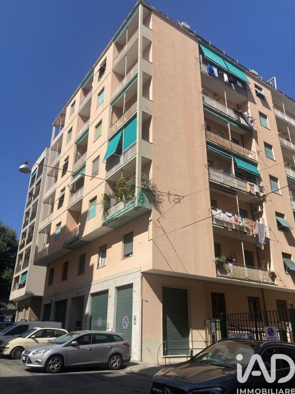 appartamento in vendita a Genova in zona Sestri Ponente
