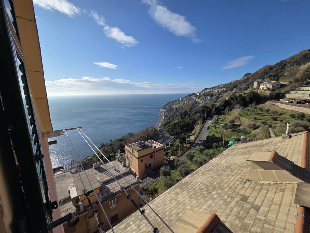 appartamento in vendita a Genova in zona Crevari