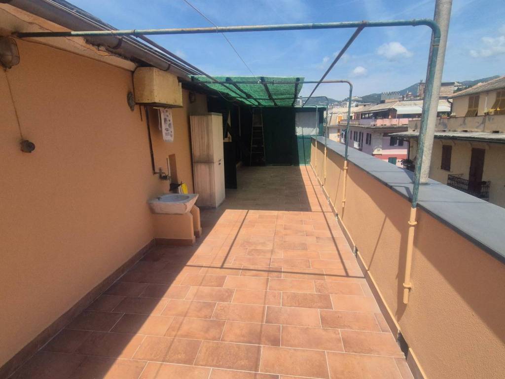 appartamento in vendita a Genova in zona Foce