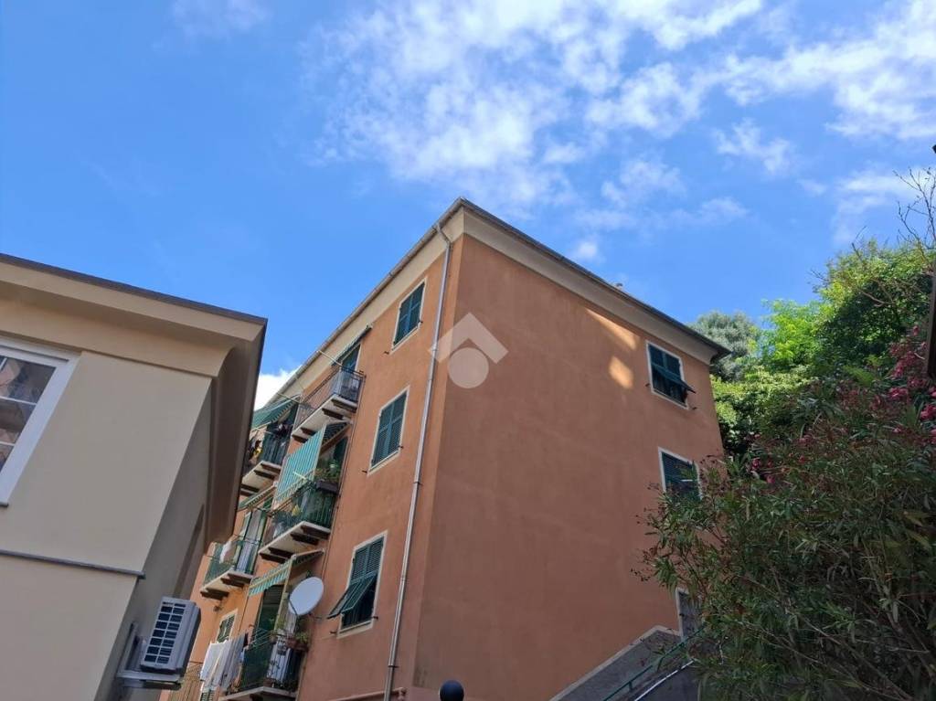 appartamento in vendita a Genova in zona Voltri