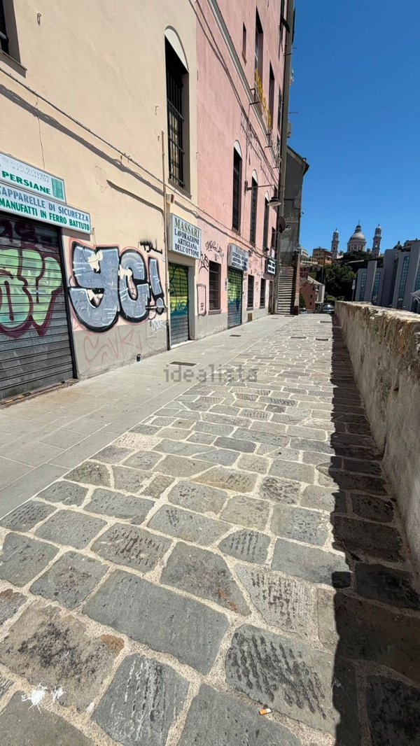 casa indipendente in vendita a Genova in zona Sottoripa / Maddalena / Molo