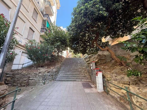 appartamento in vendita a Genova in zona Albaro