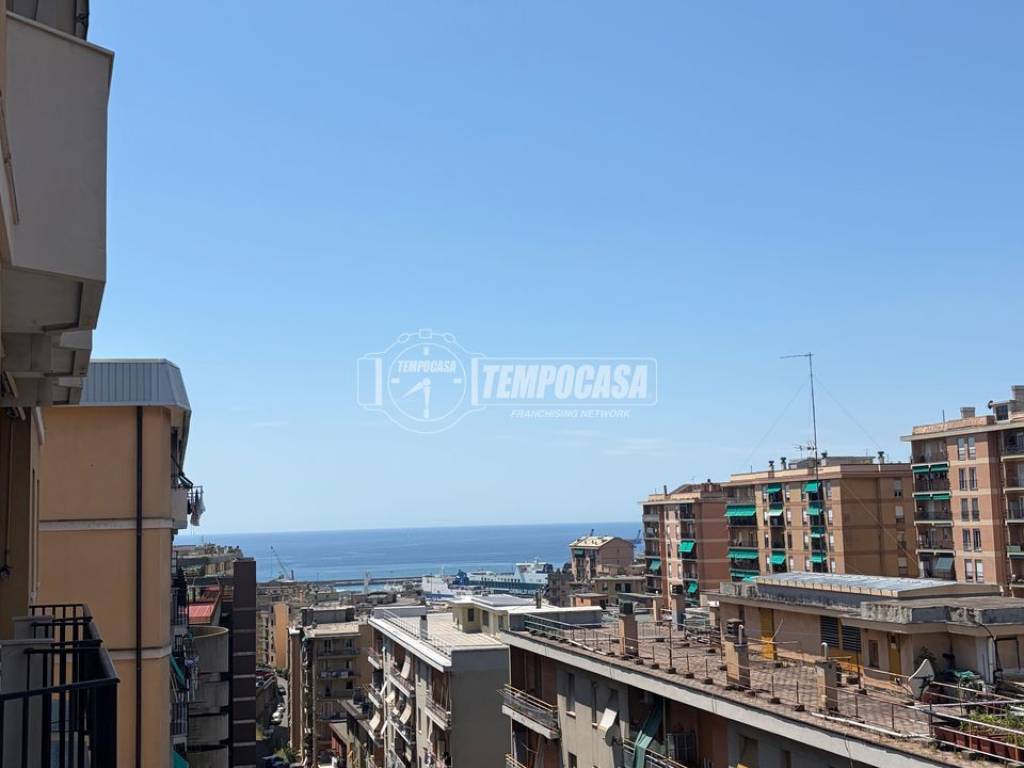 appartamento in vendita a Genova in zona Sampierdarena