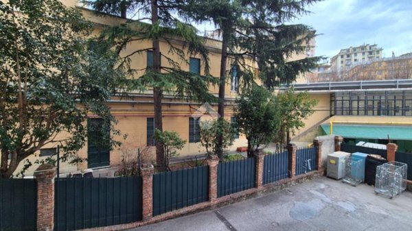 appartamento in vendita a Genova in zona Marassi