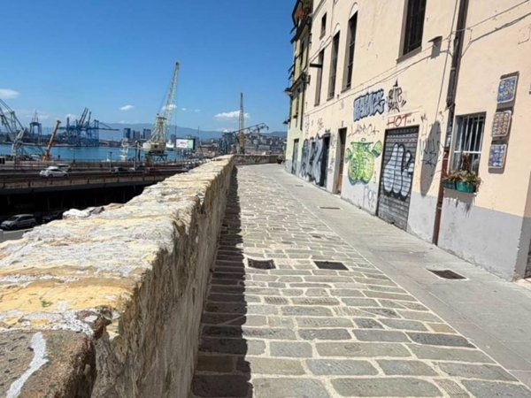 negozio in vendita a Genova in zona Centro Storico