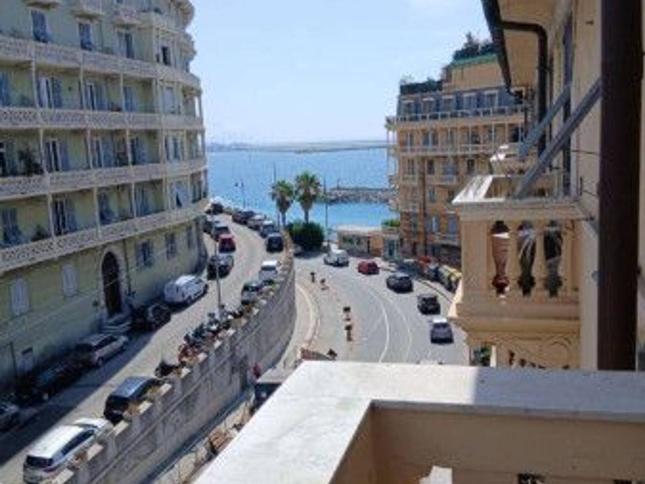 appartamento in vendita a Genova in zona Pegli