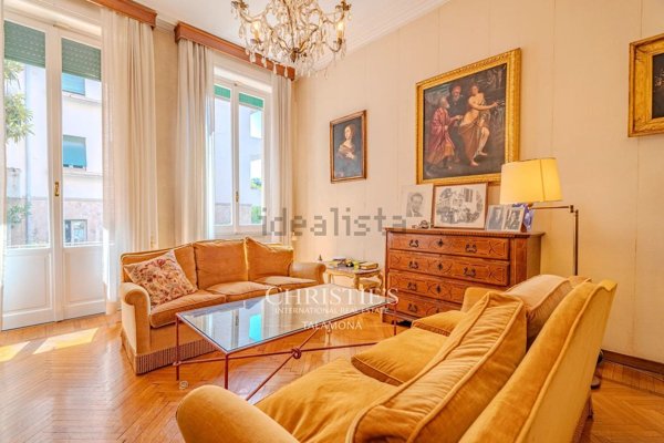 appartamento in vendita a Genova in zona Albaro