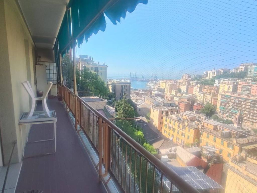 appartamento in vendita a Genova in zona Lagaccio / Granarolo