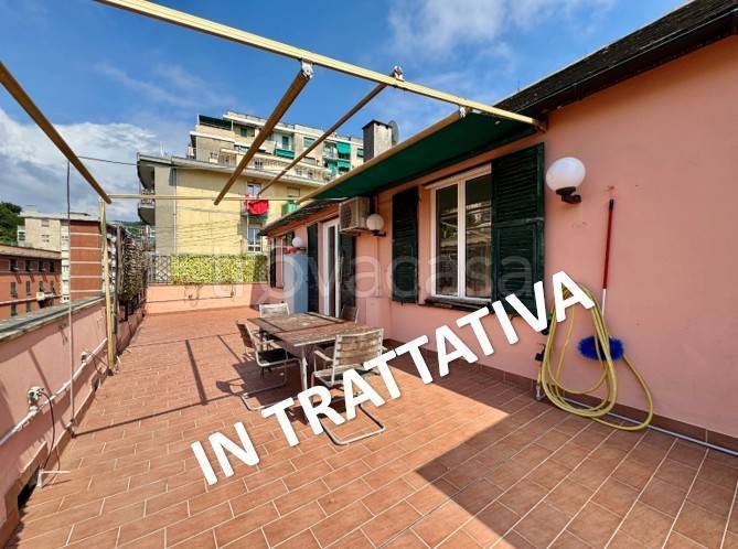 appartamento in vendita a Genova in zona Marassi