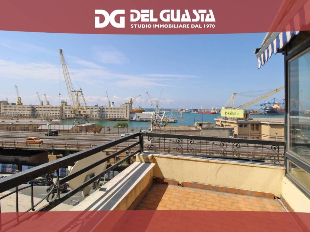 appartamento in vendita a Genova in zona Centro Storico