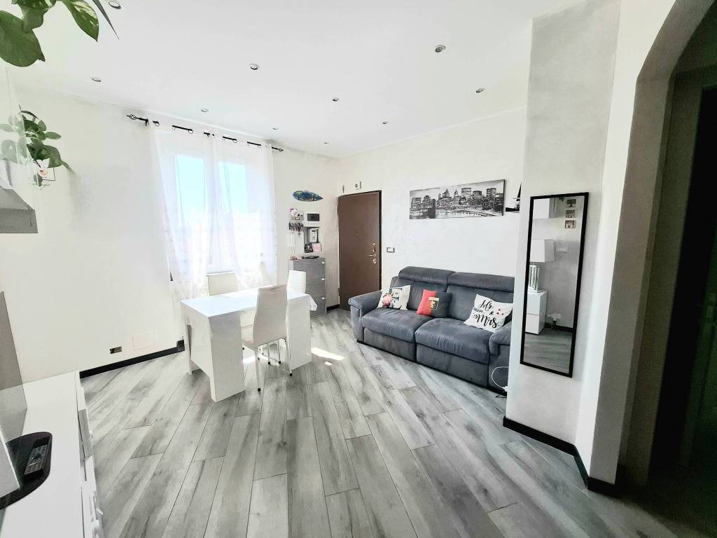 appartamento in vendita a Genova in zona Cornigliano