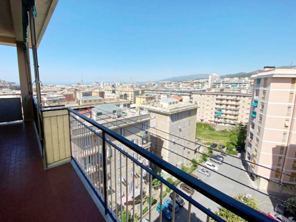 appartamento in vendita a Genova in zona Sestri Ponente