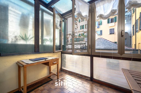 appartamento in vendita a Genova in zona Sottoripa / Maddalena / Molo