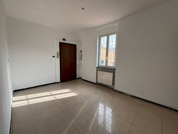 appartamento in vendita a Genova in zona Sestri Ponente