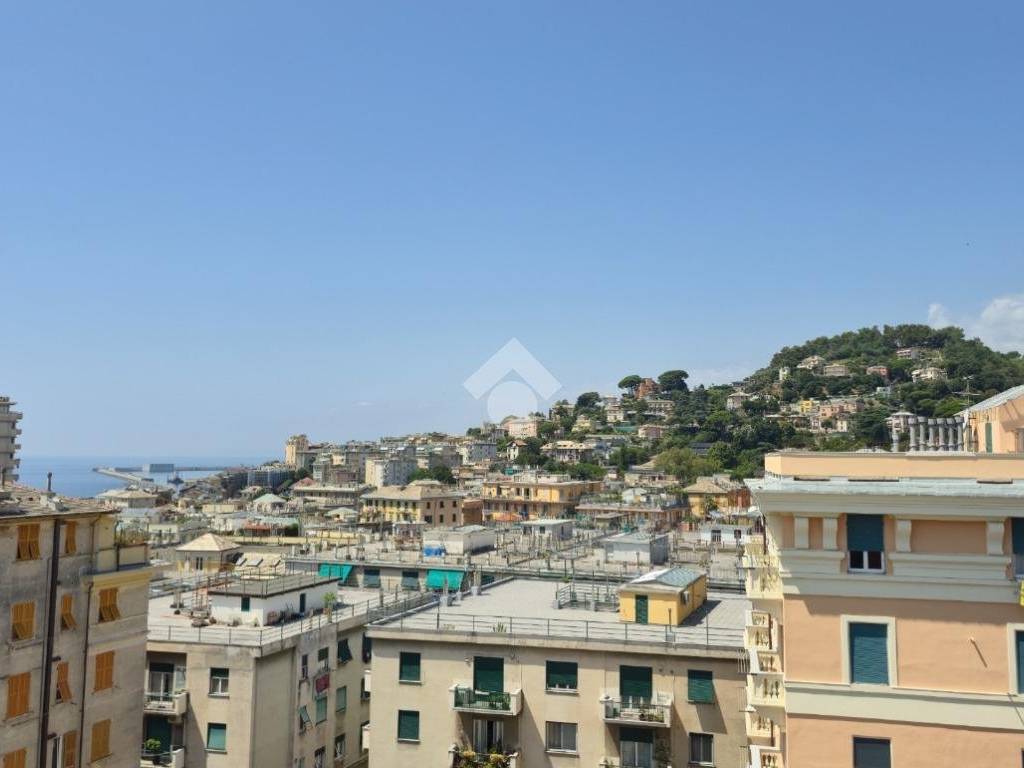 appartamento in vendita a Genova in zona Pegli