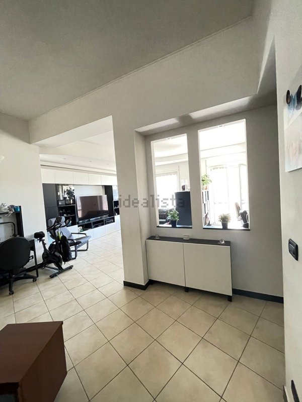 appartamento in vendita a Genova in zona Sturla