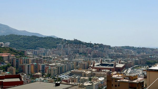 appartamento in vendita a Genova in zona Staglieno