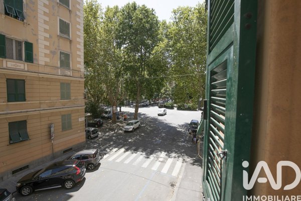 appartamento in vendita a Genova in zona Foce