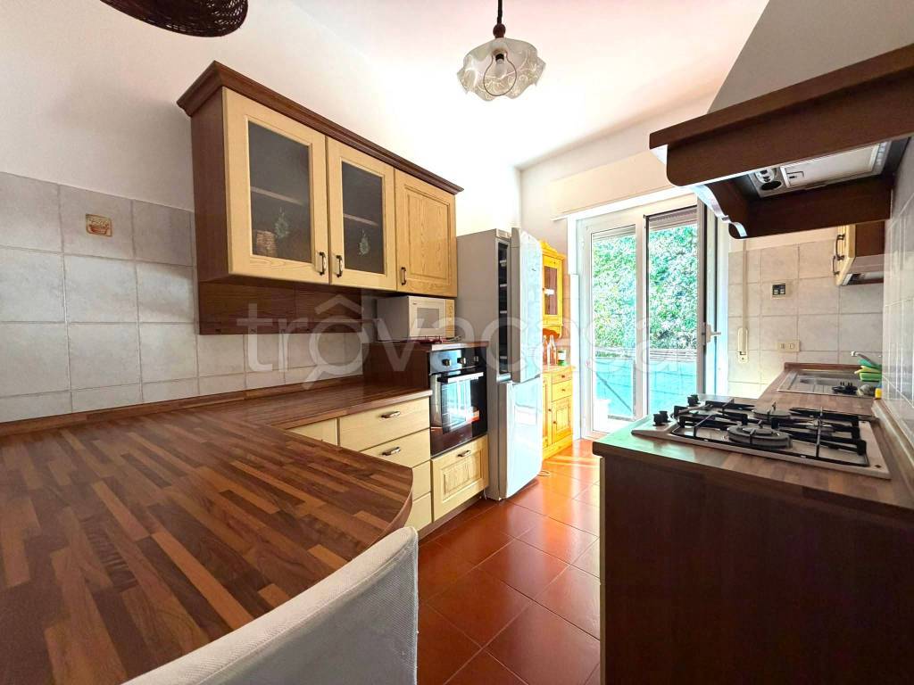 appartamento in vendita a Genova in zona Marassi