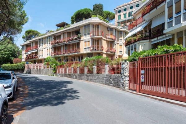 appartamento in vendita a Genova in zona Castelletto