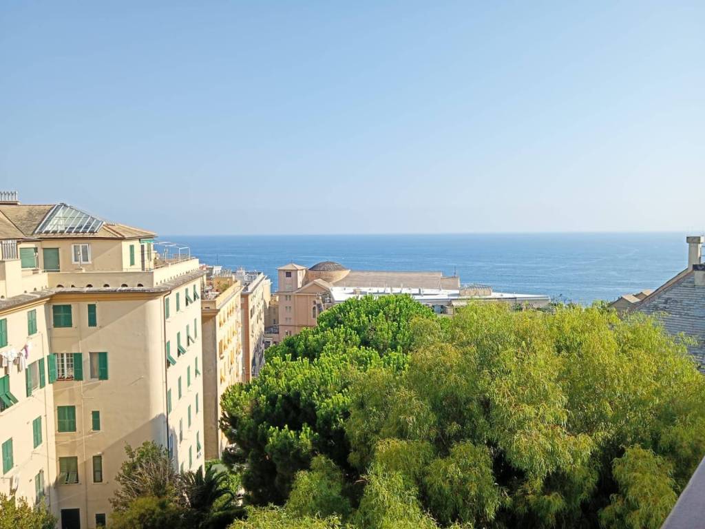 appartamento in vendita a Genova in zona Albaro