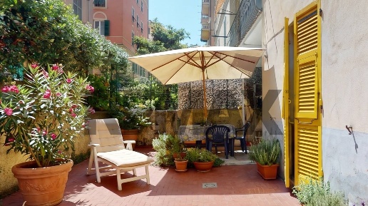appartamento in vendita a Genova in zona Pegli