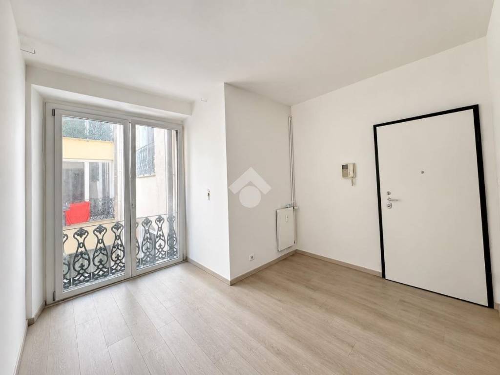 appartamento in vendita a Genova in zona Sottoripa / Maddalena / Molo