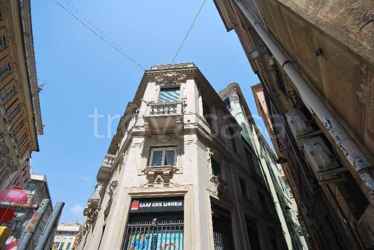 appartamento in vendita a Genova in zona Sottoripa / Maddalena / Molo