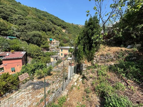 appartamento in vendita a Genova in zona Quezzi