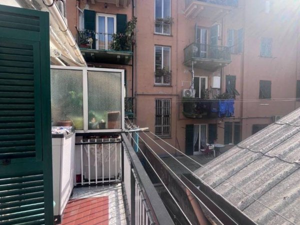 appartamento in vendita a Genova in zona Sestri Ponente