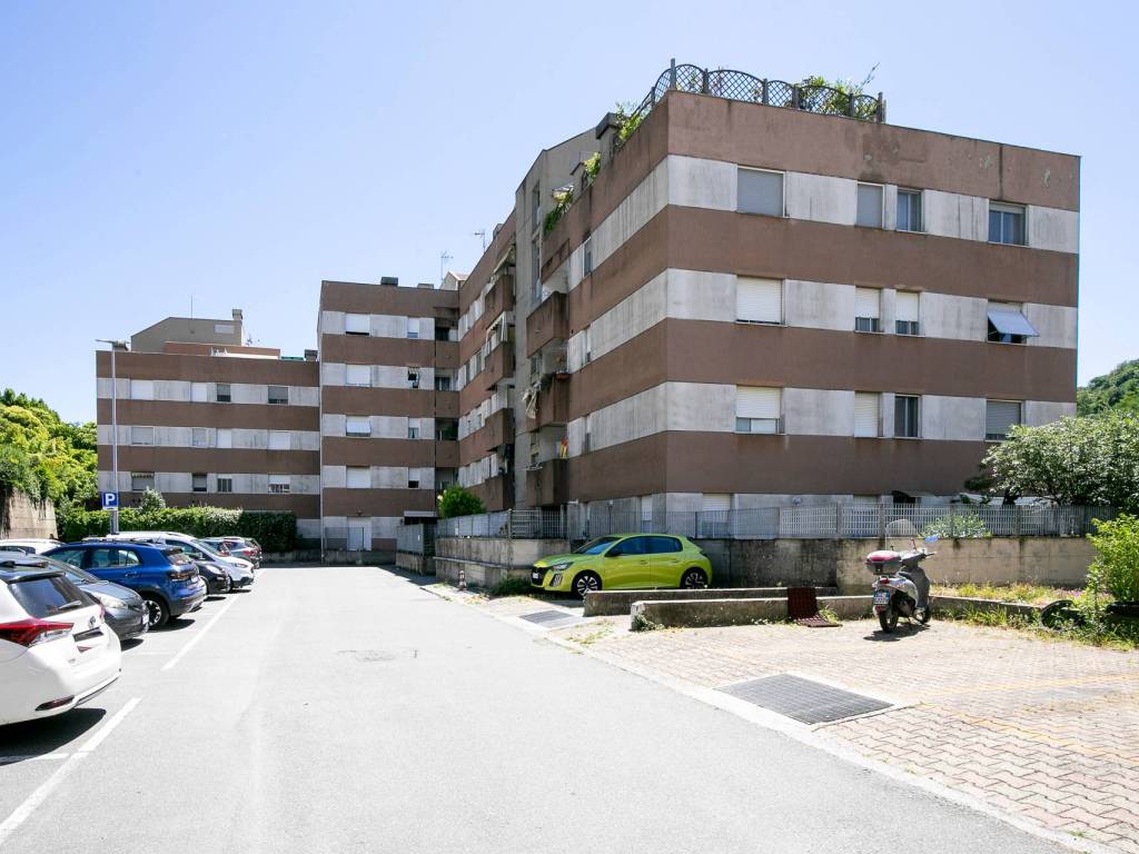 appartamento in vendita a Genova in zona Struppa