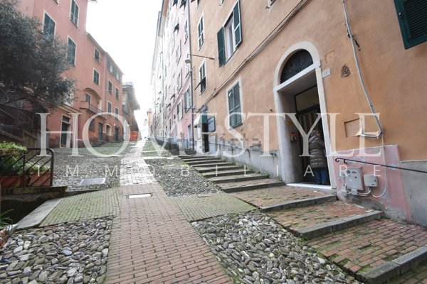 appartamento in vendita a Genova in zona Carignano